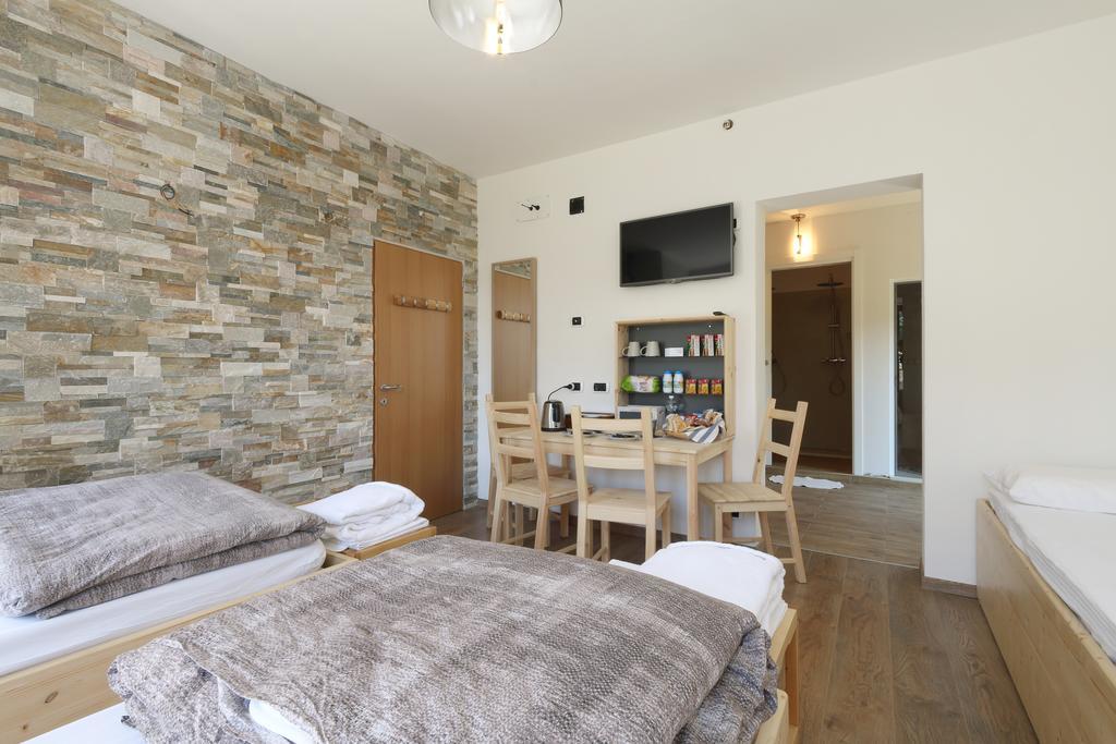 ベッルーノ Bed & Wellness Fisterre Bed & Breakfast 部屋 写真