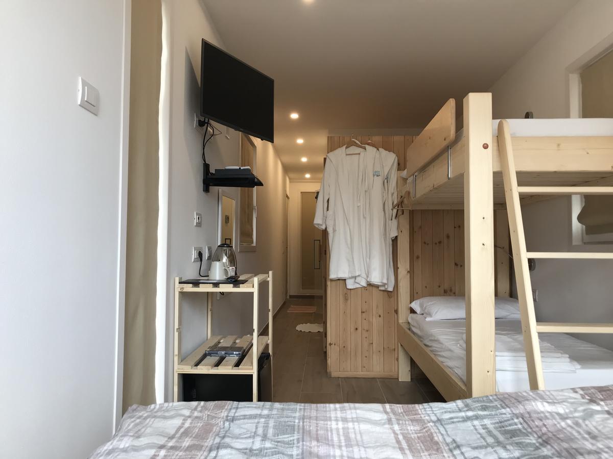 ベッルーノ Bed & Wellness Fisterre Bed & Breakfast エクステリア 写真